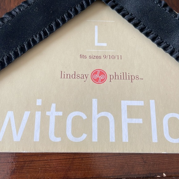 Lindsay Phillips size large Pauline Switch Flop Strap black with white polka dot - Picture 2 of 3